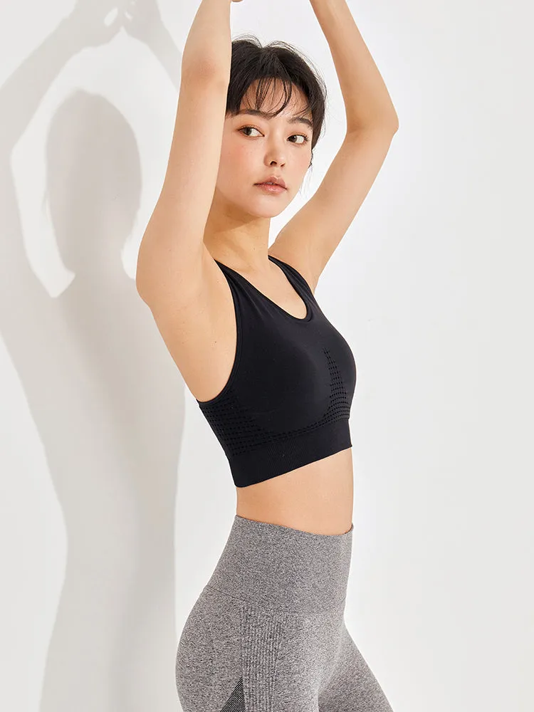 メッシュ素材の美背中ス トップス スポーツブラ