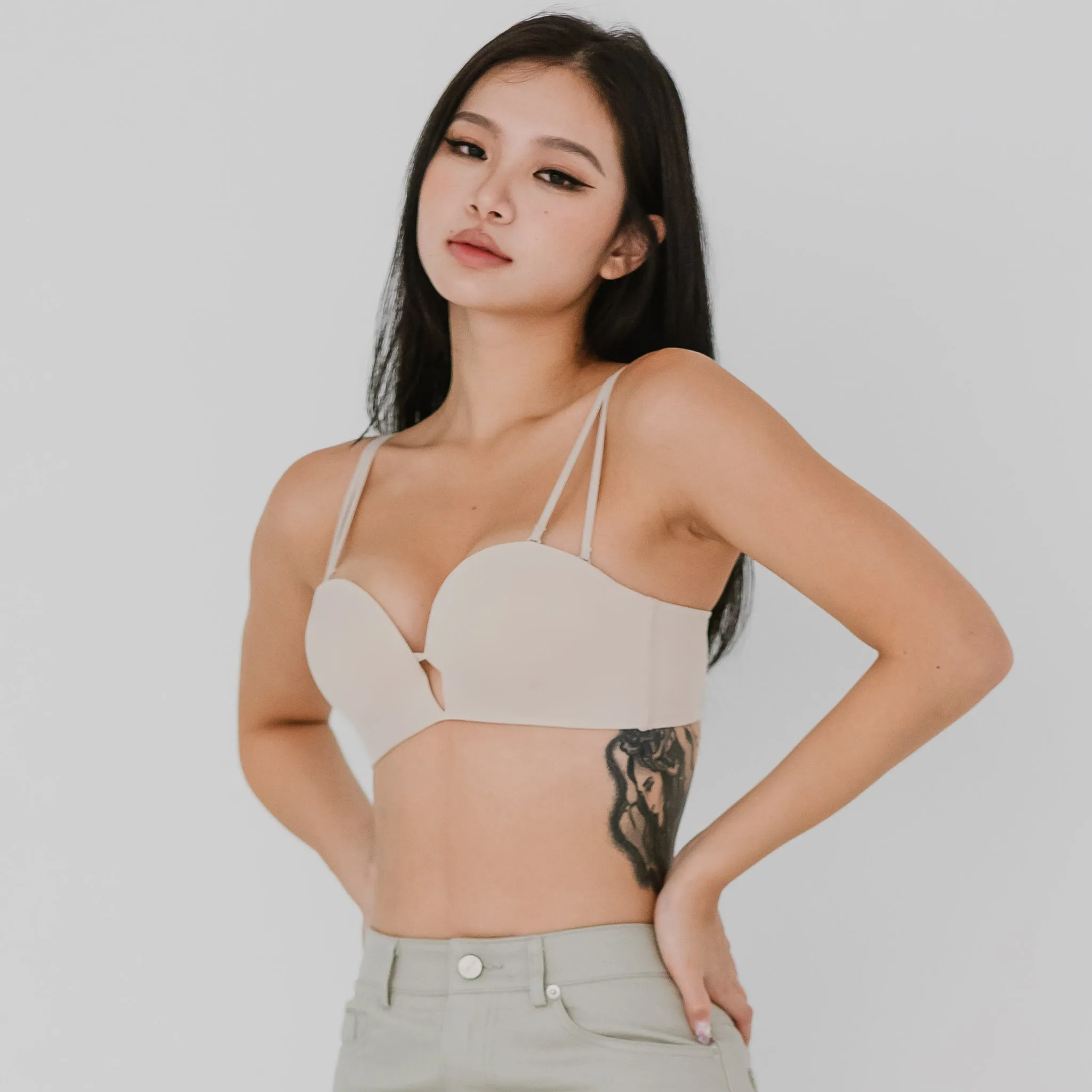 4CM Ultra! Lift It Up! 100% Non-Slip Super Push Up Strapless Wireless Bra in Almond Nude