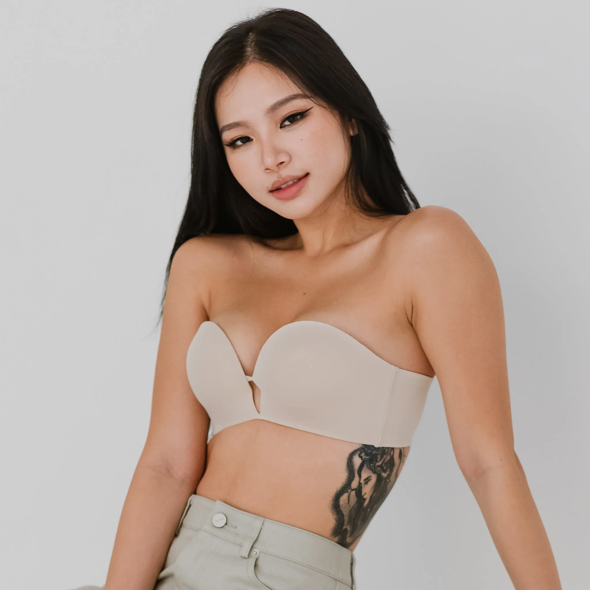 4CM Ultra! Lift It Up! 100% Non-Slip Super Push Up Strapless Wireless Bra in Almond Nude