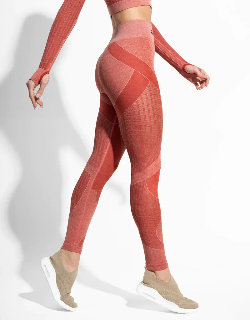 AEREO RED SEAMLESS
