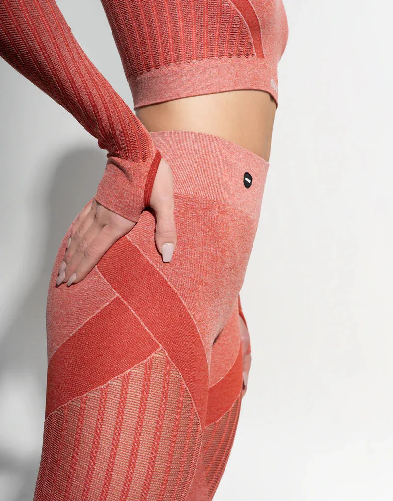 AEREO RED SEAMLESS