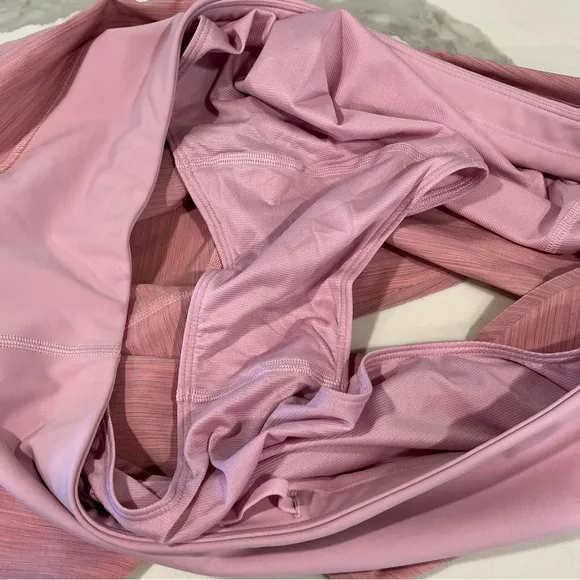 Athleta women's Run with‎ it textured 3.5&quot; shorts  pink size 1x running gym NWT