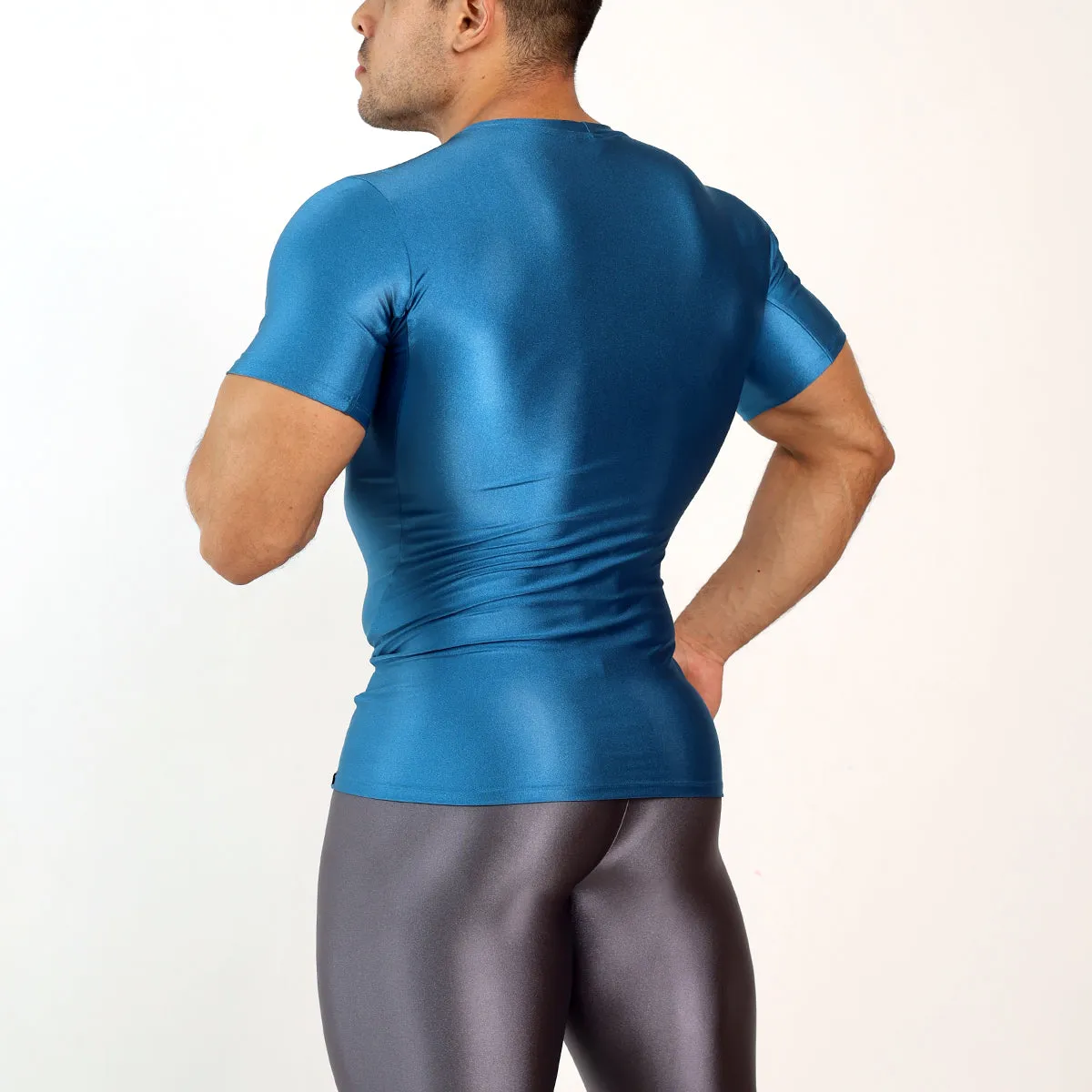 *COMPRESSION T-SHIRT