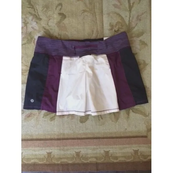 EUC LULULEMON Fast Cat Skirt Angel Wing Plum Black Size 8