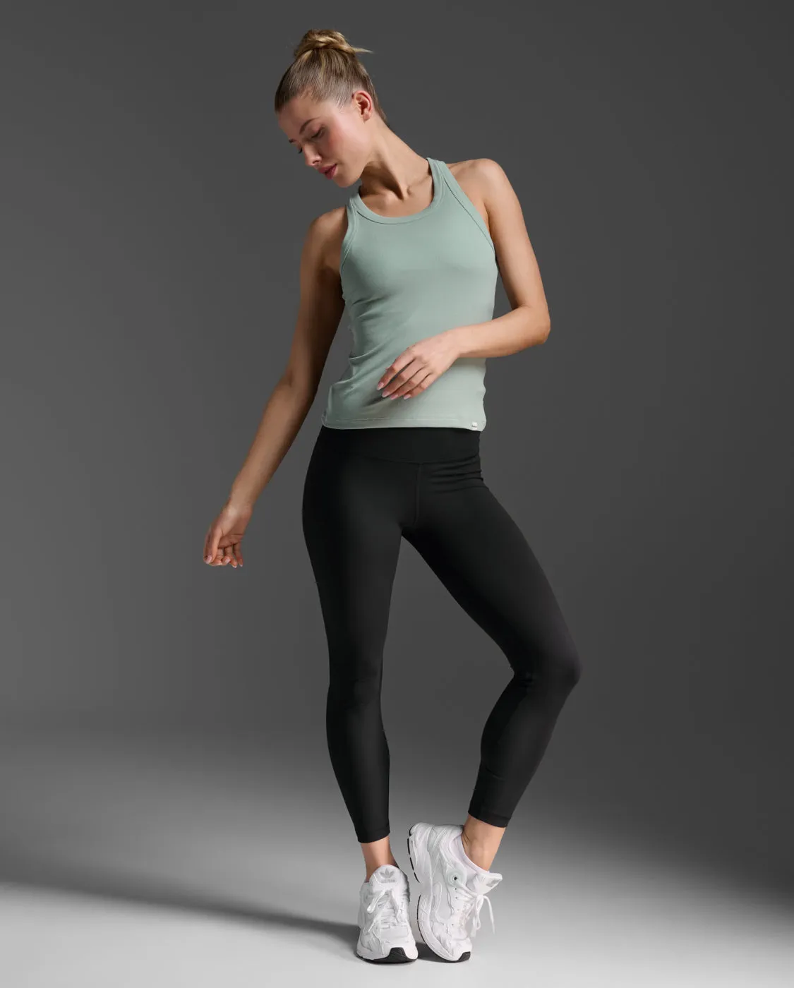 Fluid Ribbed Tank