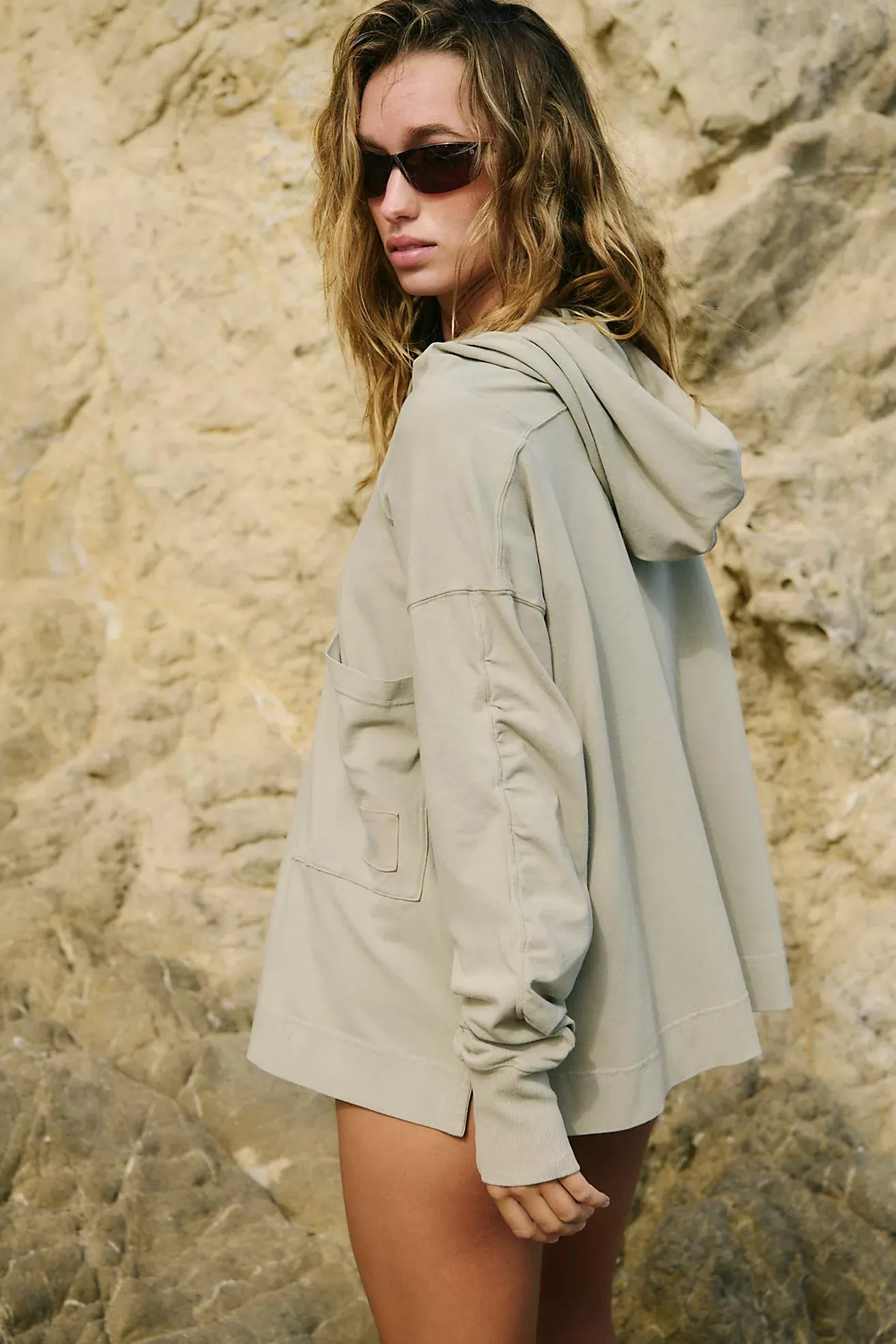 FP Hot Shot Hooded Layer-Sage Stone