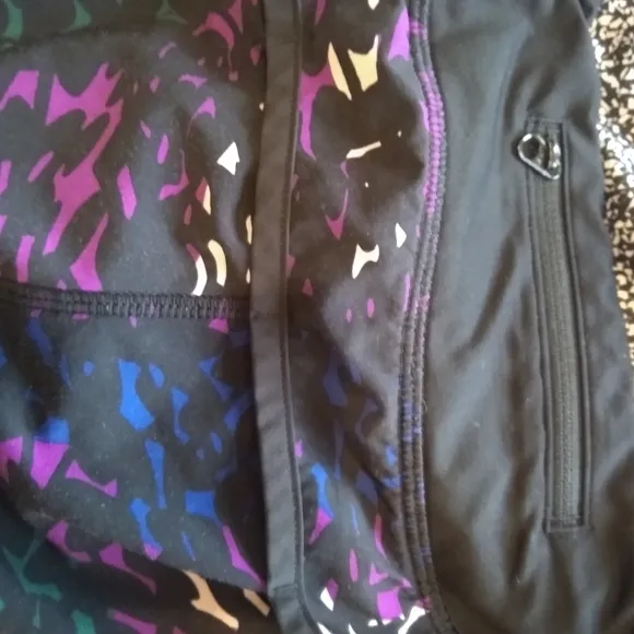 Lululemon running short sz 4