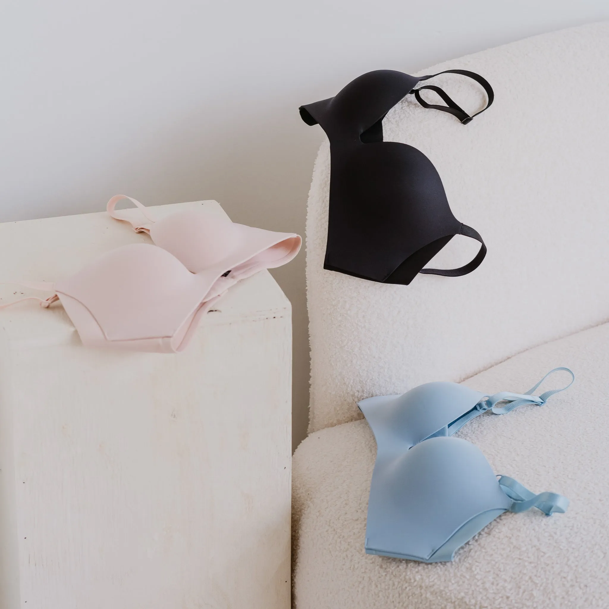 Oh-So-Smooth Essential Wireless Push Up Bra in Peony Pink
