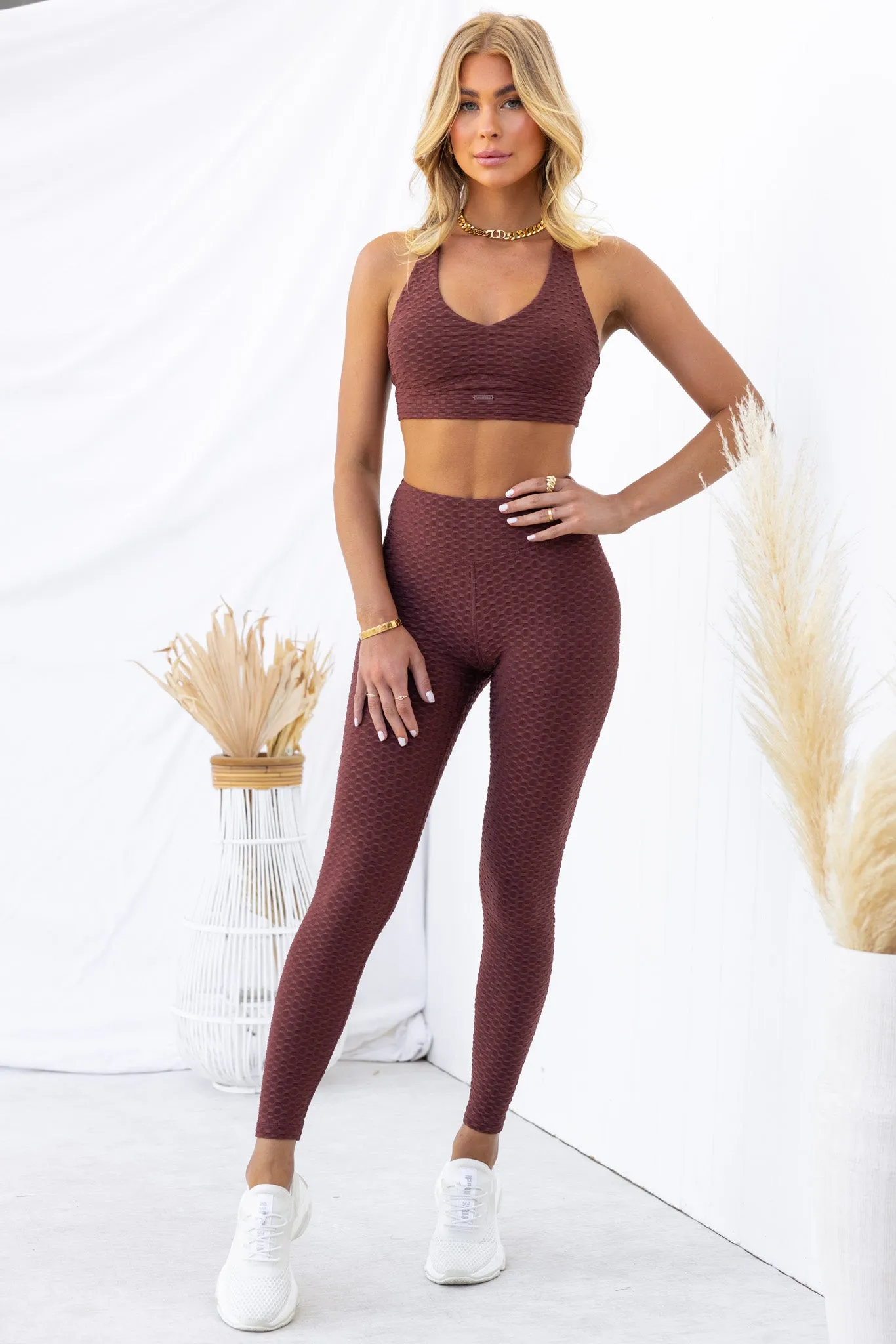 Optic V-Neck Sports Bra - Chocolate
