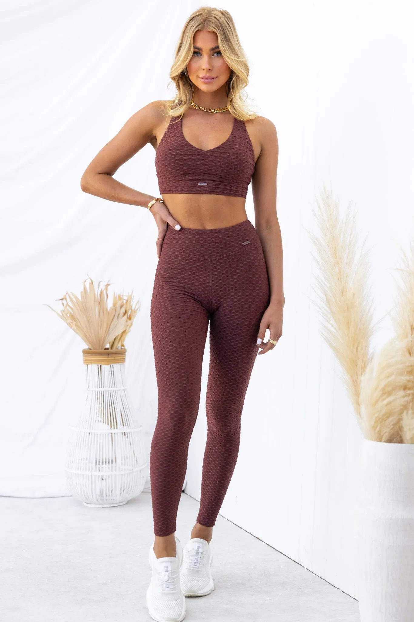 Optic V-Neck Sports Bra - Chocolate