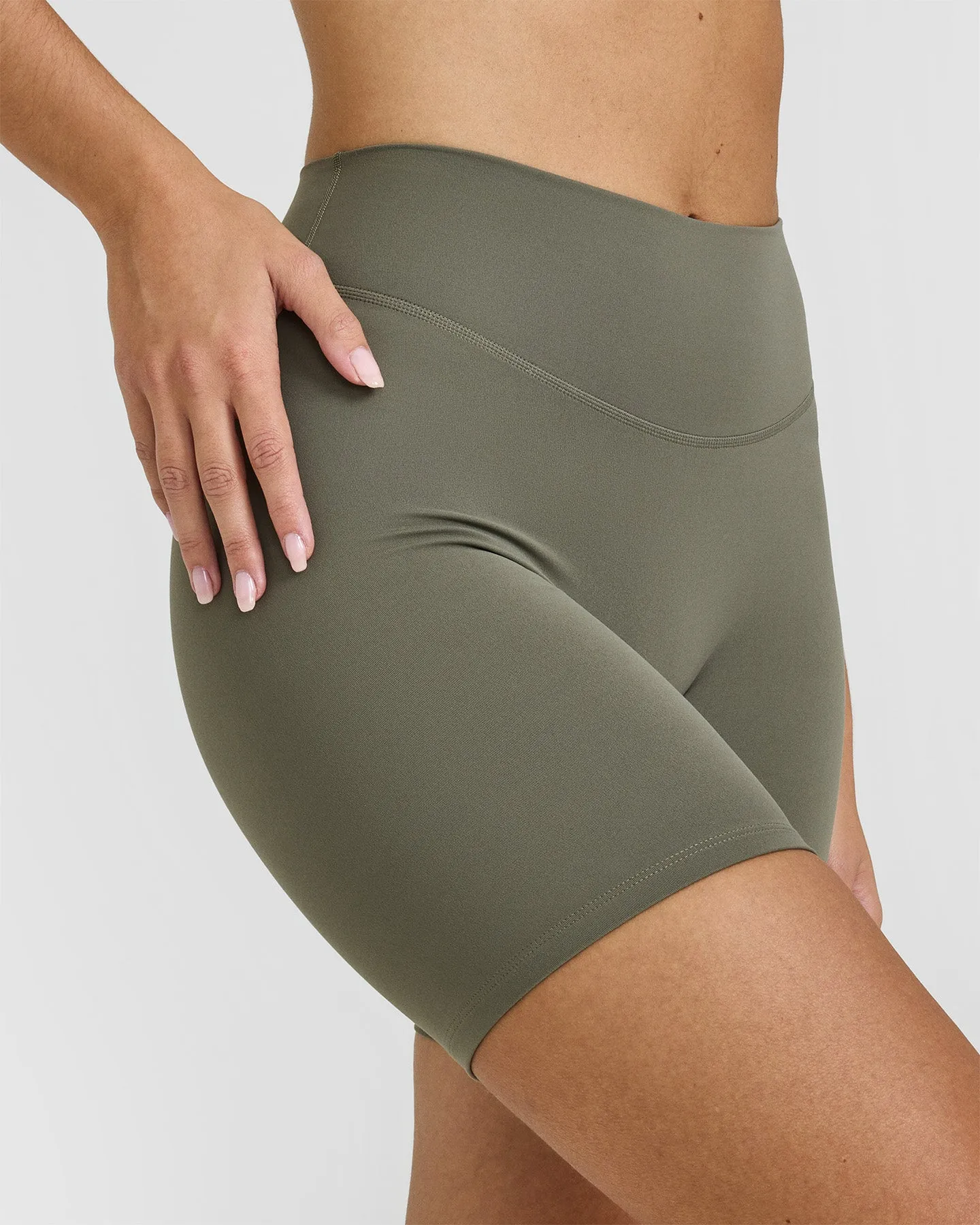 SoftMotion™ Cycling Shorts 8" | Alpine Green