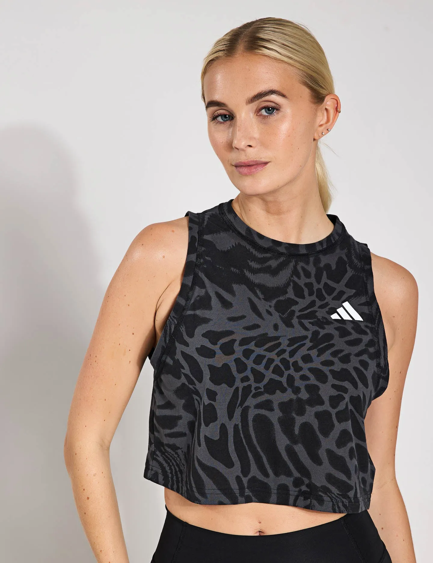 Train Essentials Allover Print Workout Tank Top - Black