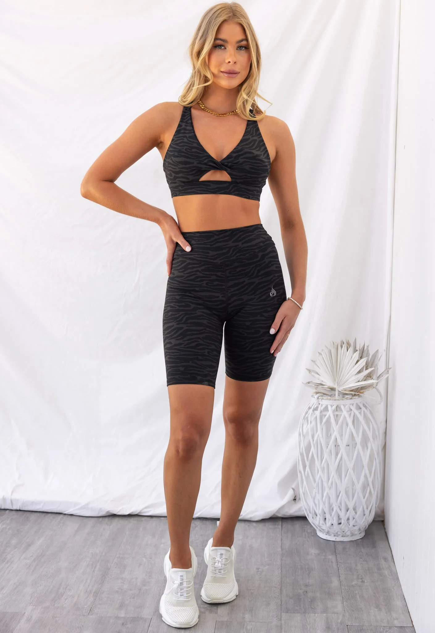 Twist Sports Bra - Black Zebra